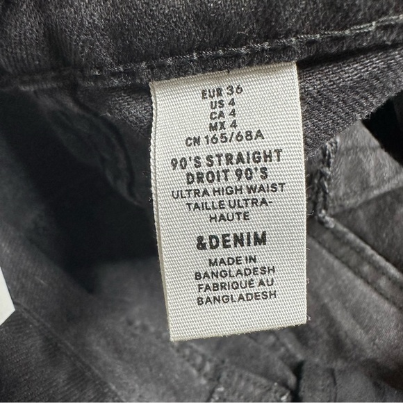 H&M 90s Straight Ultra High Rise Black Distressed Jeans - Picture 7 of 8